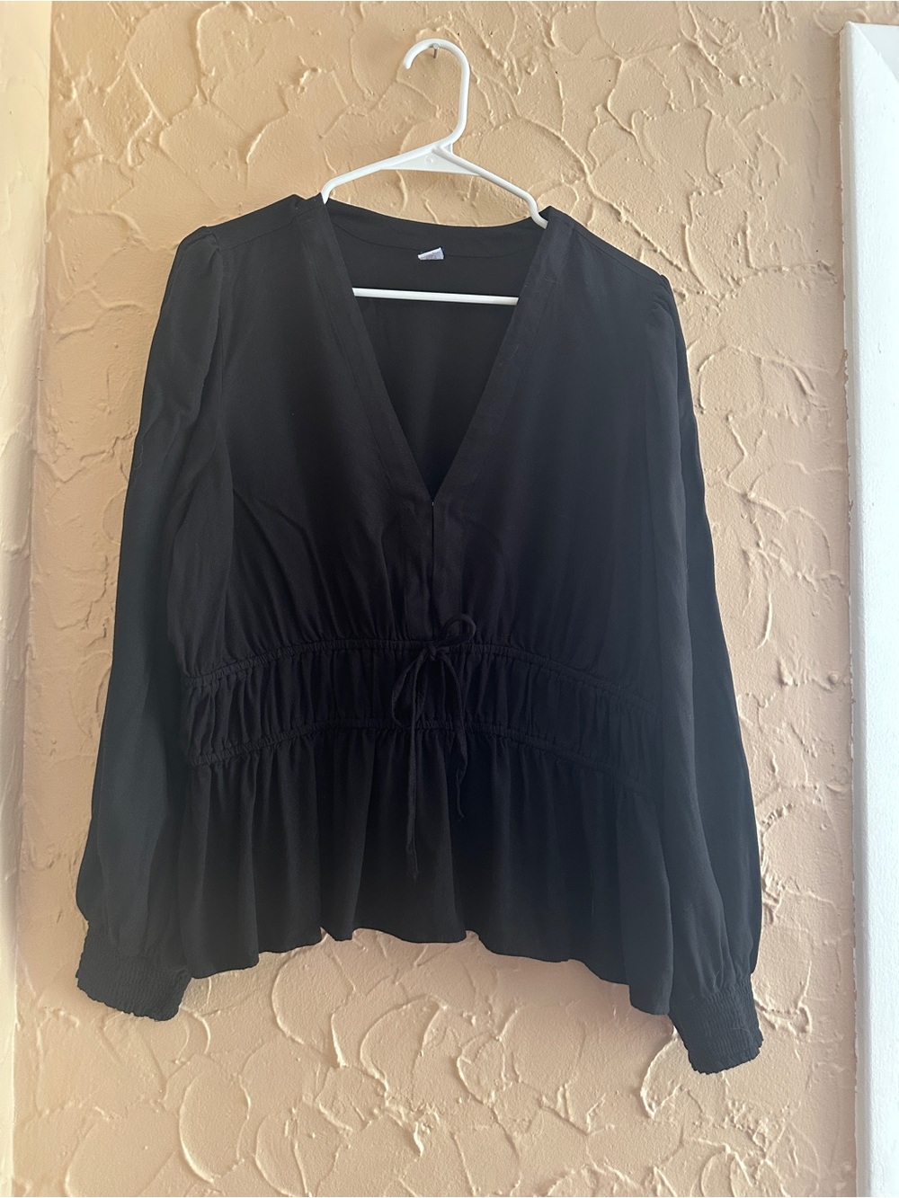 Old Navy Black V-Neck Peplum Blouse